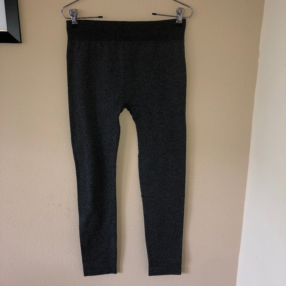 ☮️ 2/$15 ☮️ Shosho gray leggings, L/XL